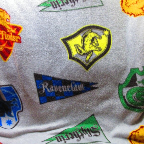 Long Warm Handmade Harry Potter Houses Fleece Blanket 86" x 58" - Picture 4 of 4